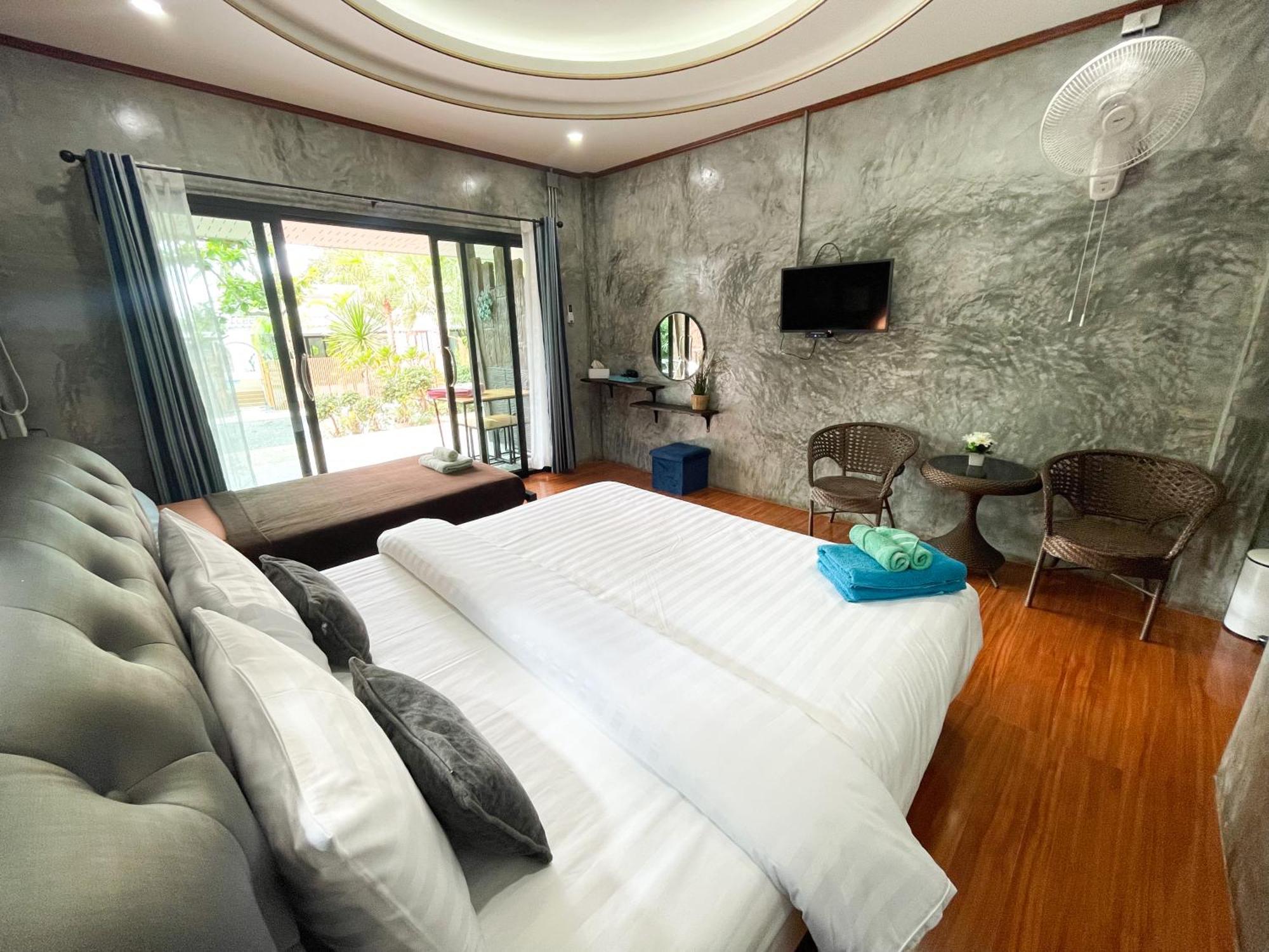 Dara Homestay Ko Kut Exterior photo