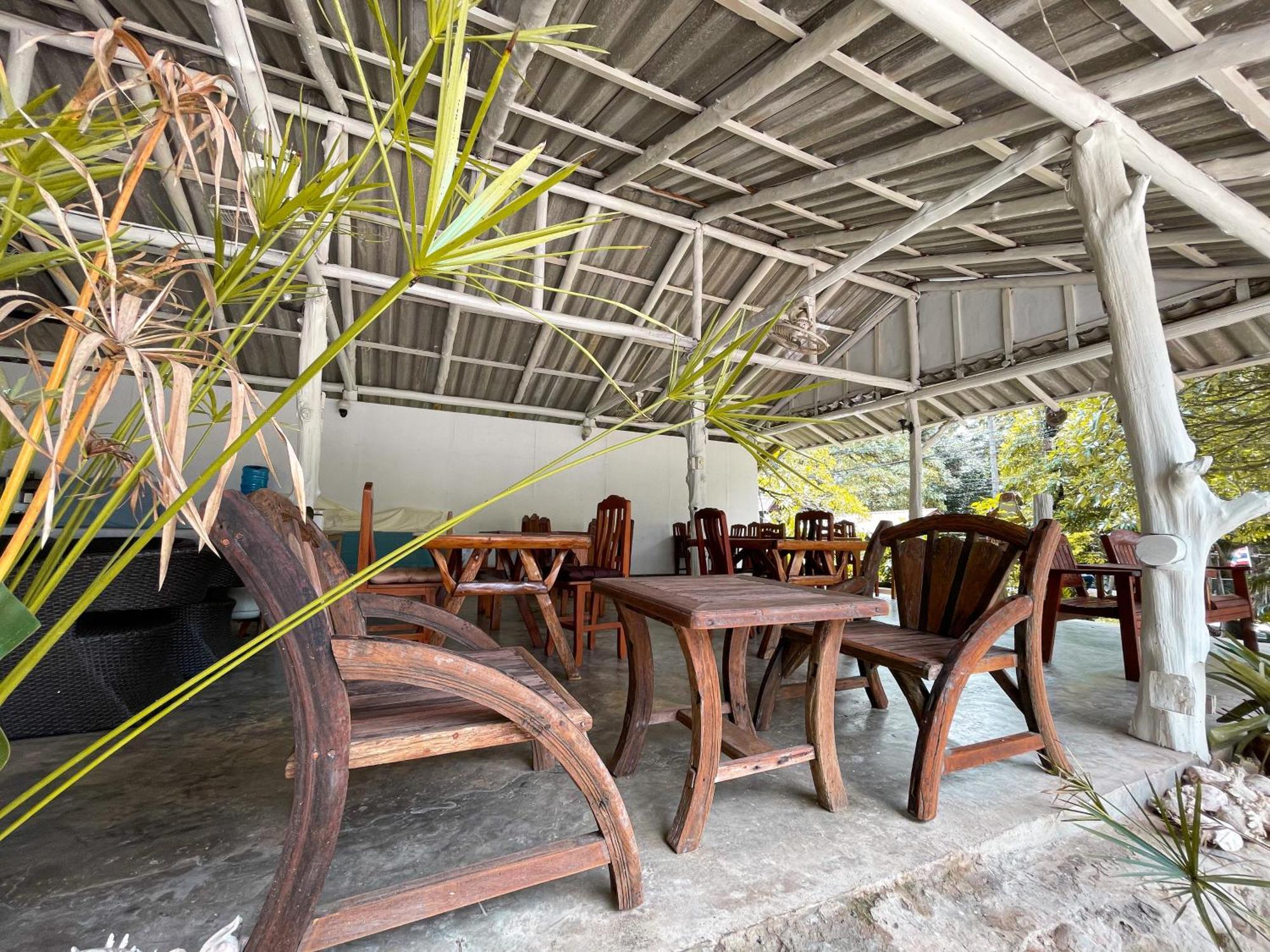 Dara Homestay Ko Kut Exterior photo