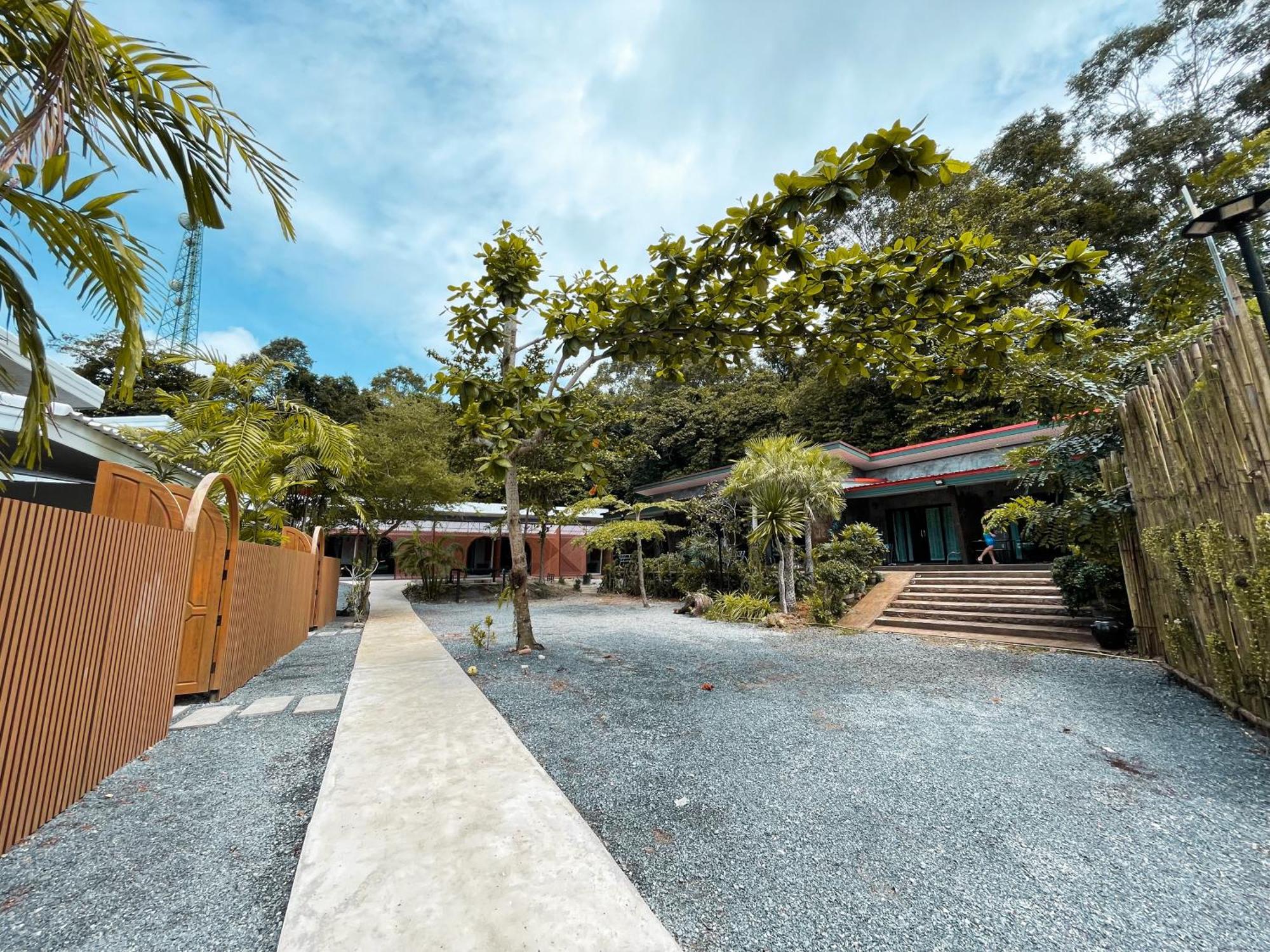 Dara Homestay Ko Kut Exterior photo