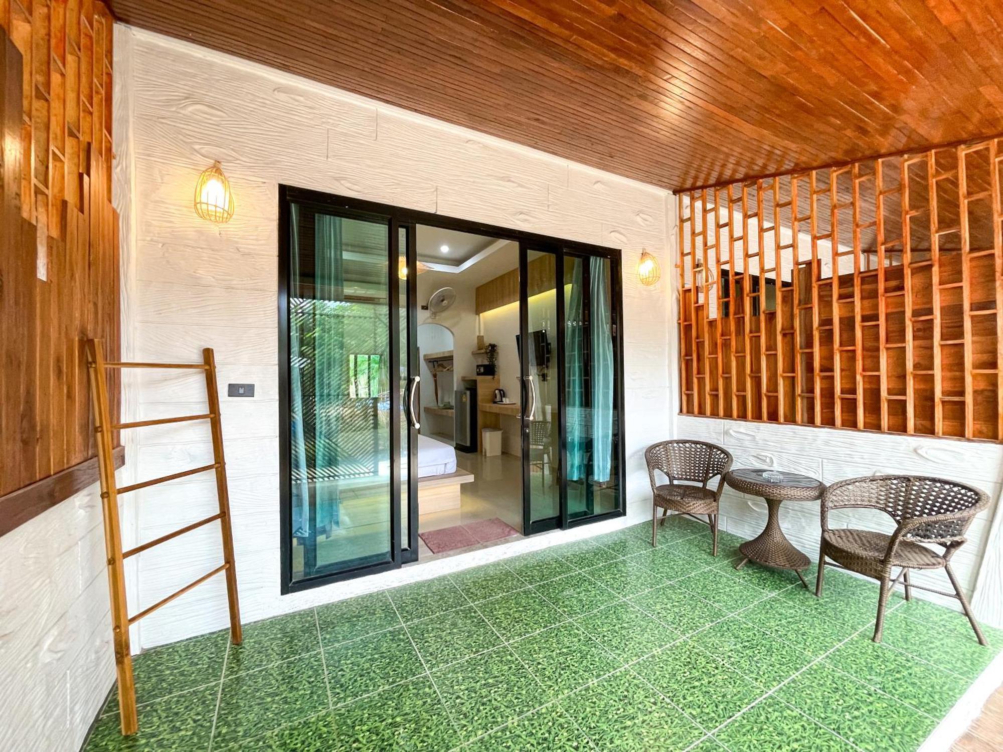 Dara Homestay Ko Kut Exterior photo