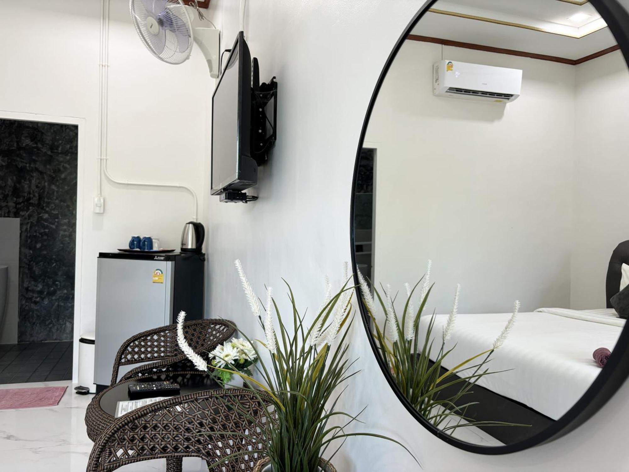 Dara Homestay Ko Kut Exterior photo