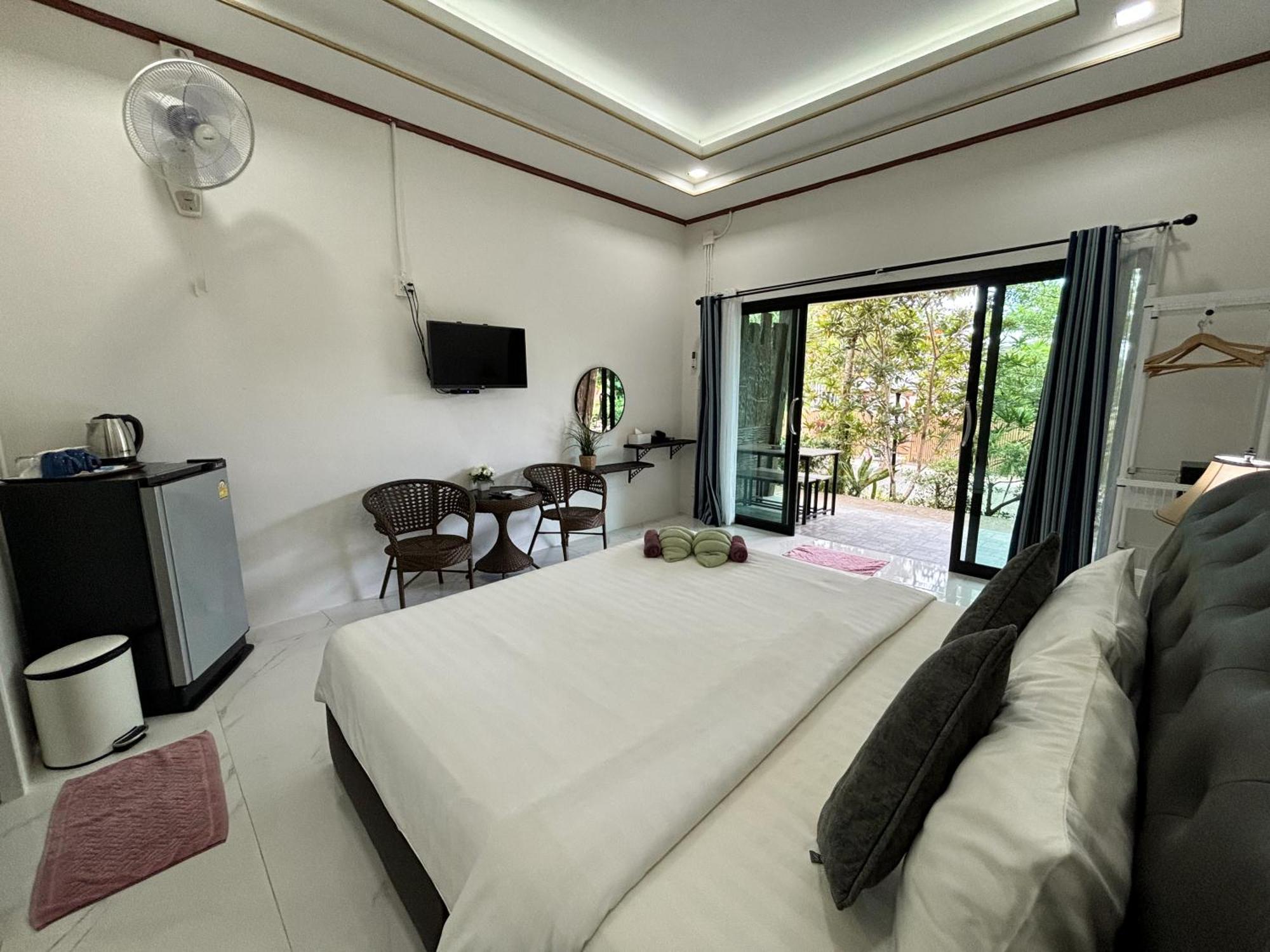 Dara Homestay Ko Kut Exterior photo