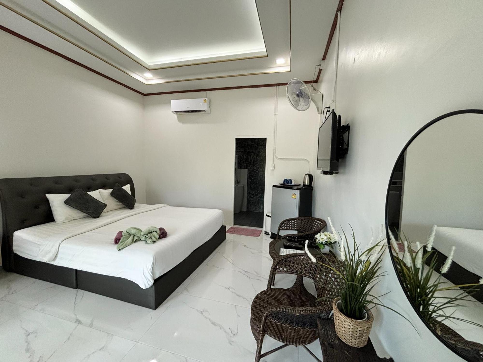 Dara Homestay Ko Kut Exterior photo